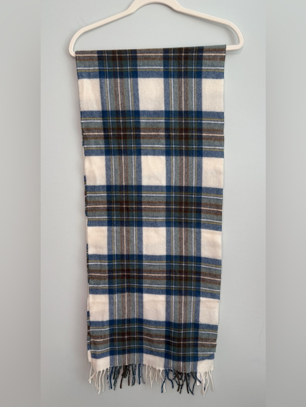 Johnstons NWT 100% Lambswool Scarf Made In Scotland